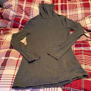 GAP LAYERING TURTLENECK